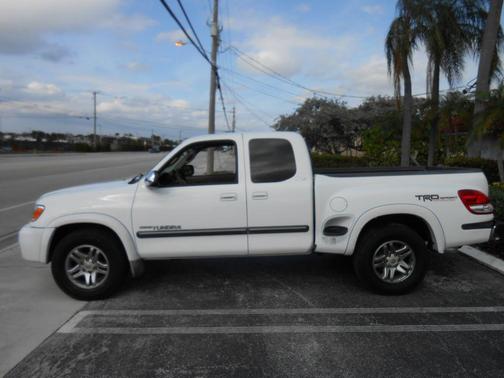 2004 Toyota Tundra SR5