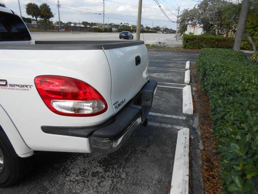 2004 Toyota Tundra SR5