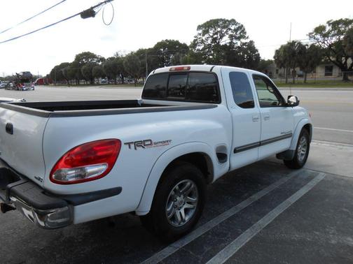 2004 Toyota Tundra SR5