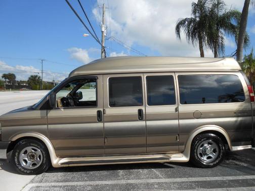 2003 Chevrolet Express 1500 Base