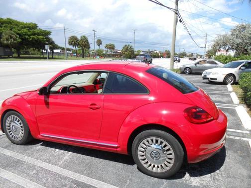 2012 Volkswagen Beetle 2.5L