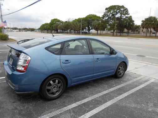 2007 Toyota Prius Base