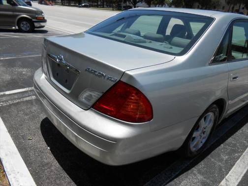 2001 Toyota Avalon