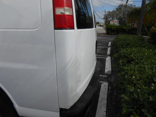 White 2015 Chevrolet Express 2500 Work Van