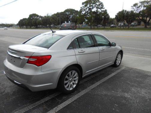 SILVER 2011 Chrysler 200 Touring