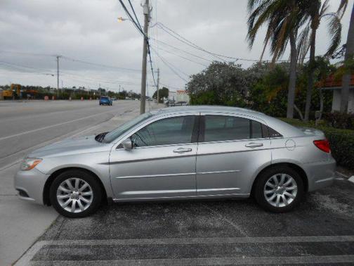 SILVER 2011 Chrysler 200 Touring