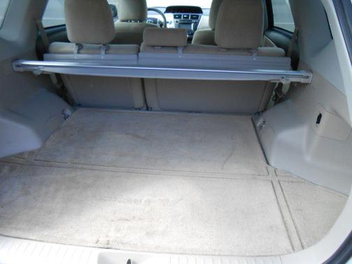 2014 Toyota Prius v Two