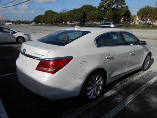 WHITE 2015 Buick LaCrosse CXL