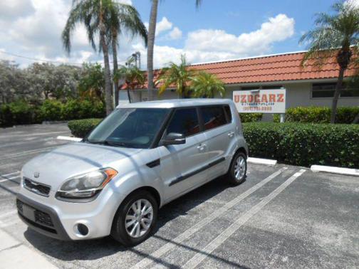 Bright Silver Metallic 2013 Kia Soul +
