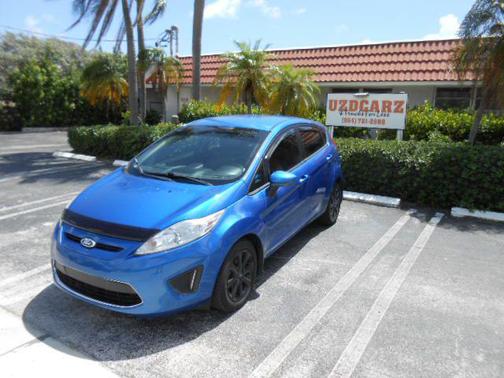 BLUE 2011 Ford Fiesta SE