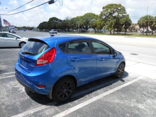 BLUE 2011 Ford Fiesta SE