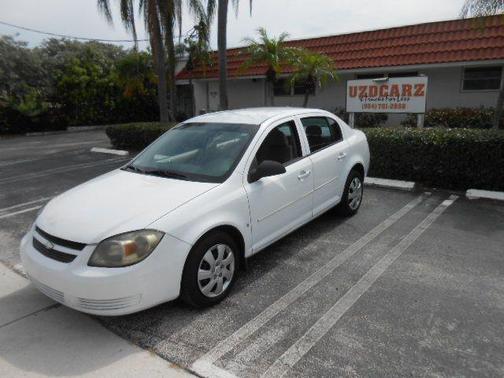 Summit White 2009 Chevrolet Cobalt LS