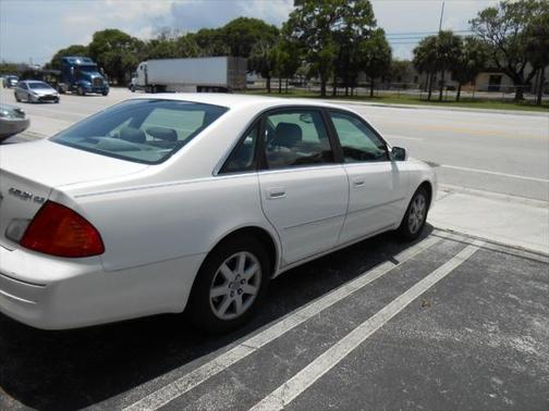2002 Toyota Avalon XL