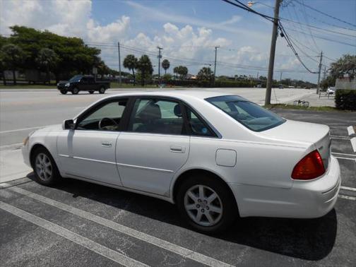 2002 Toyota Avalon XL