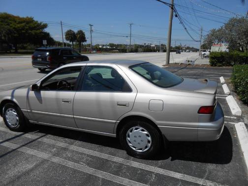 1998 Toyota Camry 