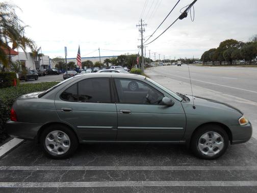 GREEN 2006 Nissan Sentra 1.8 S