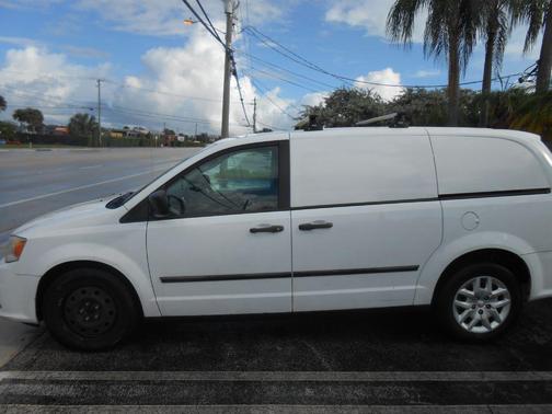 2014 RAM Cargo Tradesman