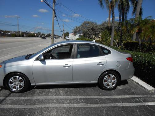 2010 Hyundai ELANTRA Blue