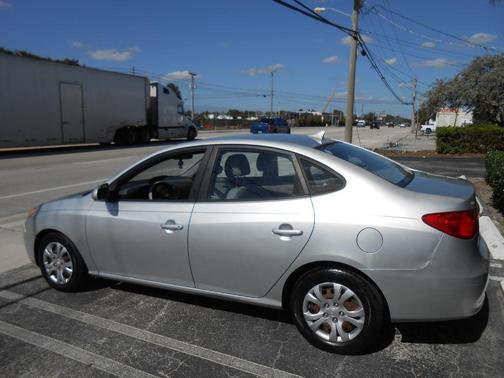 2010 Hyundai ELANTRA Blue