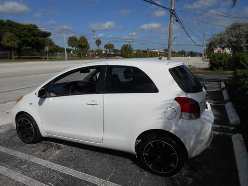 2010 Toyota Yaris Base