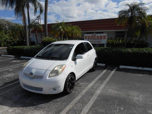 2010 Toyota Yaris Base