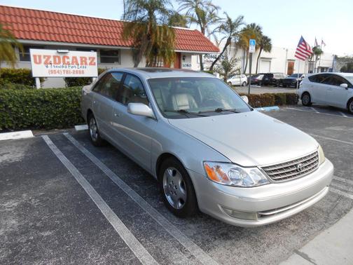 2004 Toyota Avalon XL