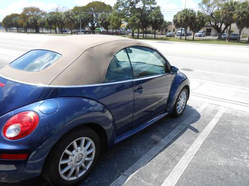 2006 Volkswagen New Beetle CONVERTIBLE OPTION PACKAGE 1