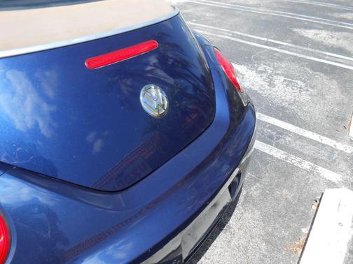2006 Volkswagen New Beetle CONVERTIBLE OPTION PACKAGE 1