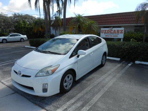 WHITE 2011 Toyota Prius One