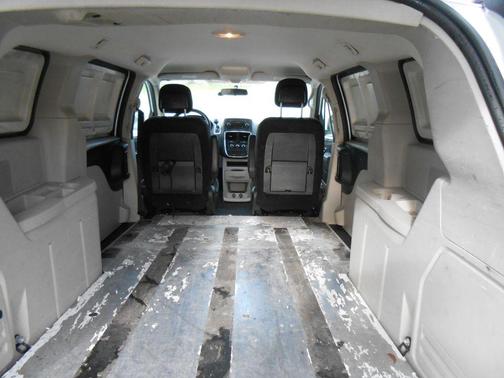 2014 RAM Cargo Tradesman