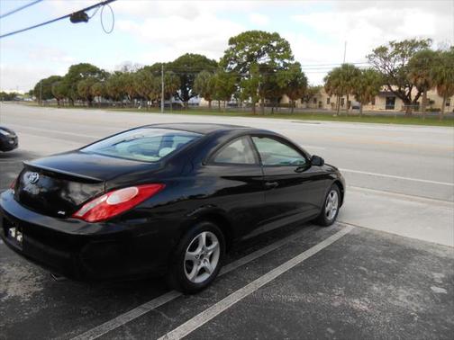 2004 Toyota Camry Solara SE
