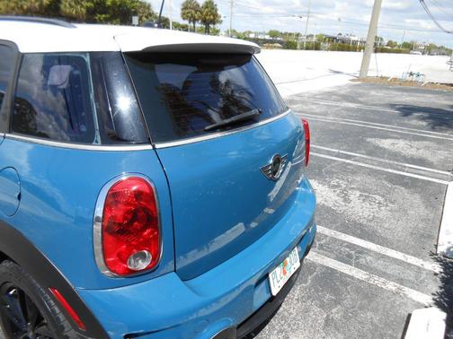 2012 MINI Cooper S Countryman Base