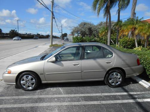 2001 Nissan Altima GXE