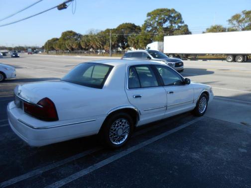 2000 Mercury Grand Marquis GS