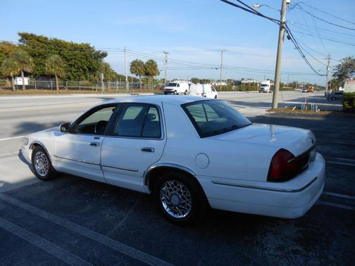 2000 Mercury Grand Marquis GS