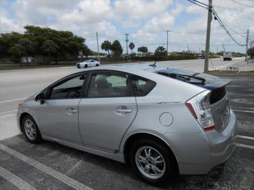 2010 Toyota Prius One