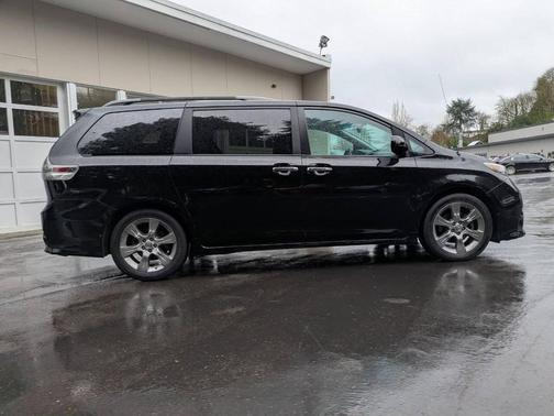 2014 Toyota Sienna SE