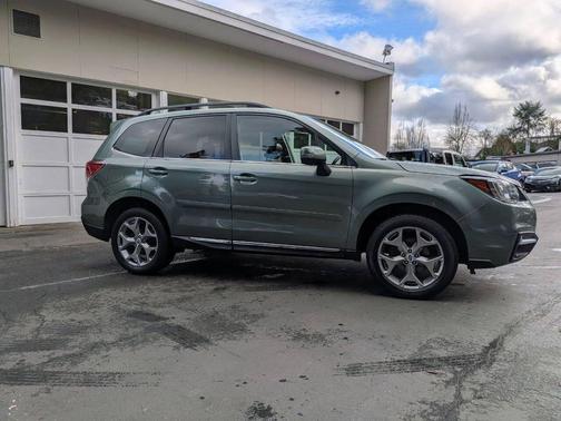 2017 Subaru Forester 2.5i Touring