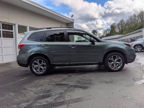 2017 Subaru Forester 2.5i Touring