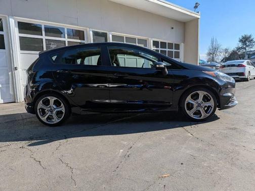 2017 Ford Fiesta ST 4dr Hatchback