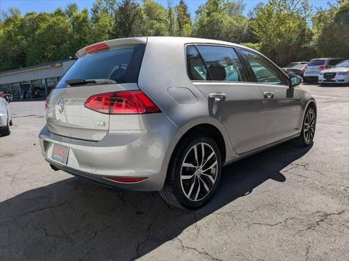 2016 Volkswagen Golf TSI SE 4-Door