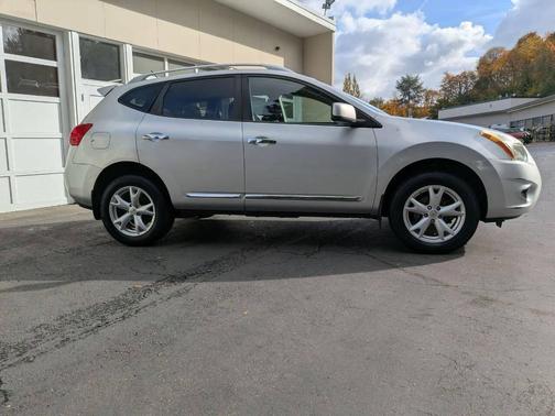 2011 Nissan Rogue SV