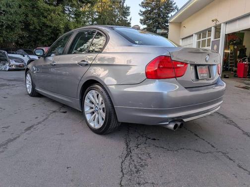 2011 BMW 328 328i xDrive AWD 4dr Sedan SULEV