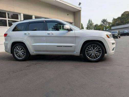 2017 Jeep Grand Cherokee Summit
