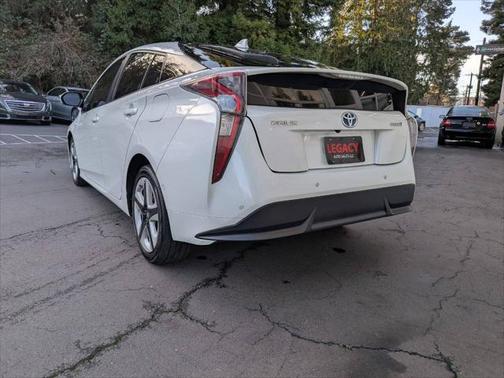 2018 Toyota Prius Four Touring