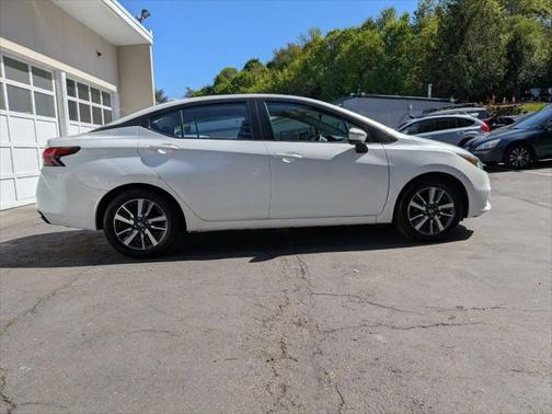 2021 Nissan Versa 1.6 SV