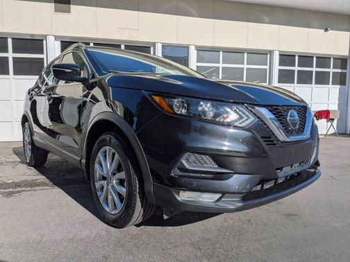 2021 Nissan Rogue Sport SV