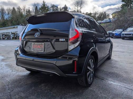 2018 Toyota Prius c Two