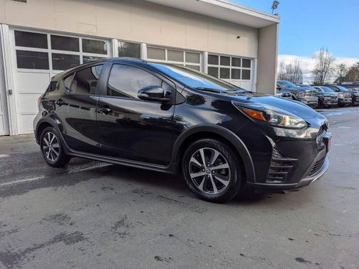 2018 Toyota Prius c Two