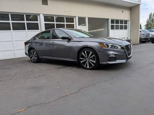 2020 Nissan Altima 2.5 SR 4dr Sedan